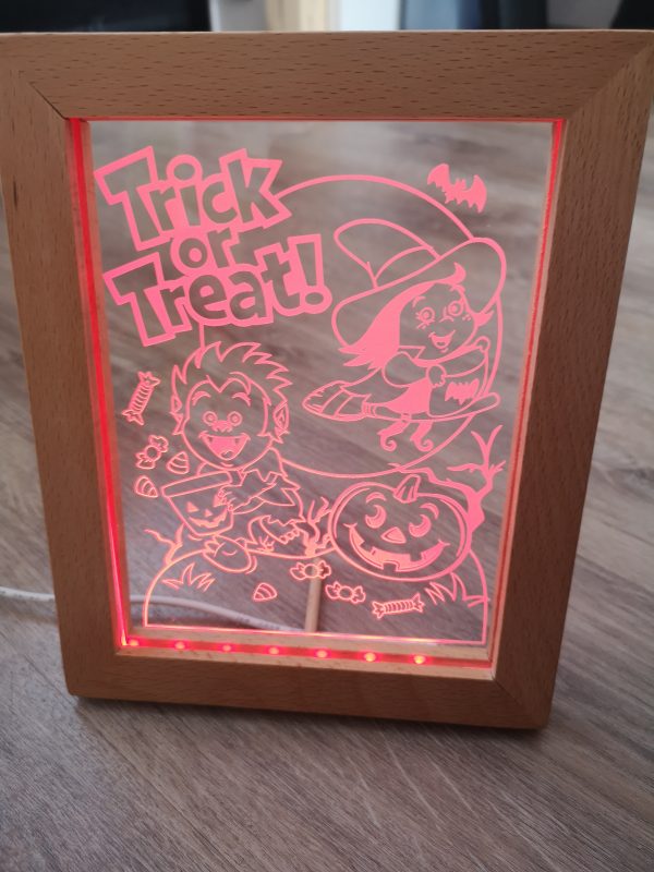 Framed Halloween light - Image 8