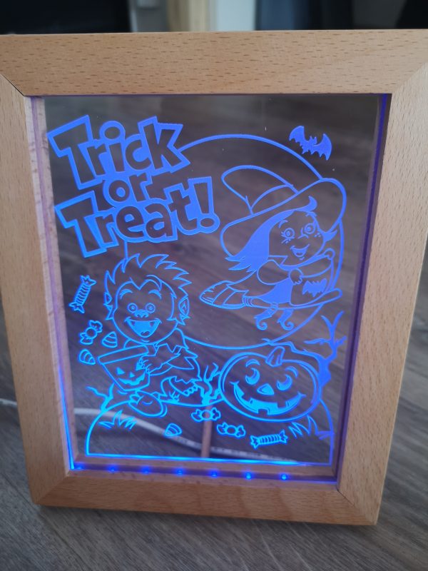 Framed Halloween light - Image 6