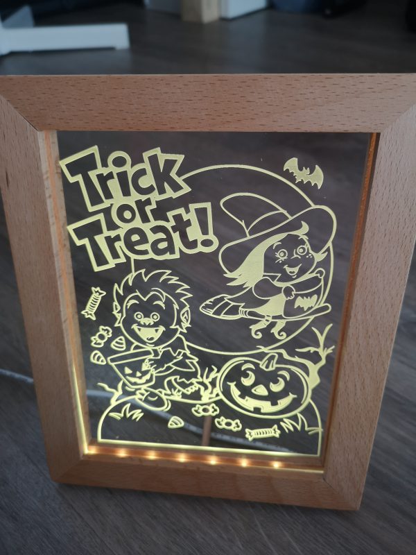 Framed Halloween light - Image 5