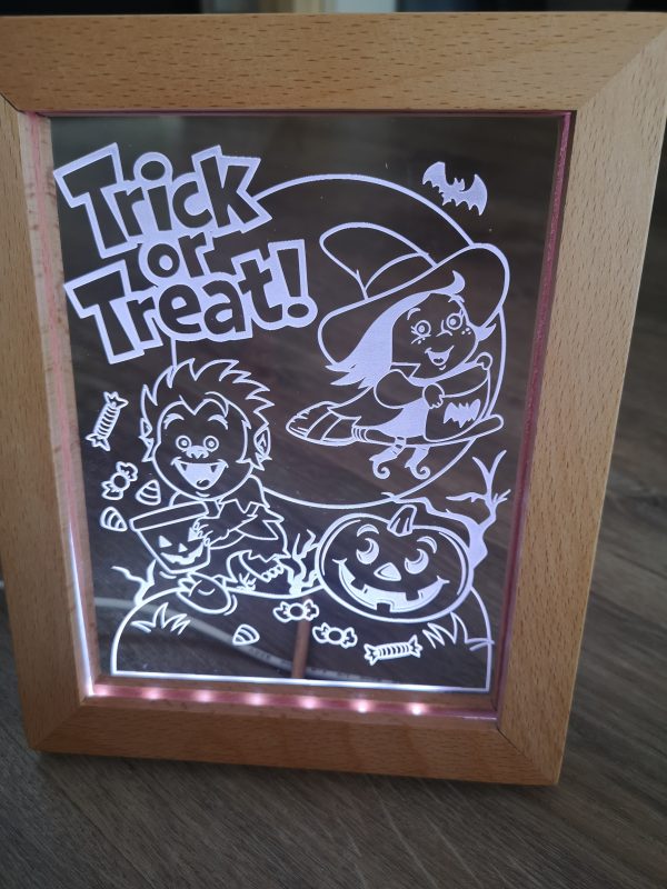 Framed Halloween light - Image 2